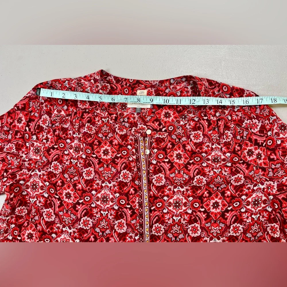 ANN TAYLOR LOFT Sz L The Softened Shirt Scarlet Bouquet
Softened Shirt Sheer - Picture 13 of 17